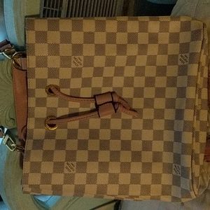 Louis Vuitton neonoe MM